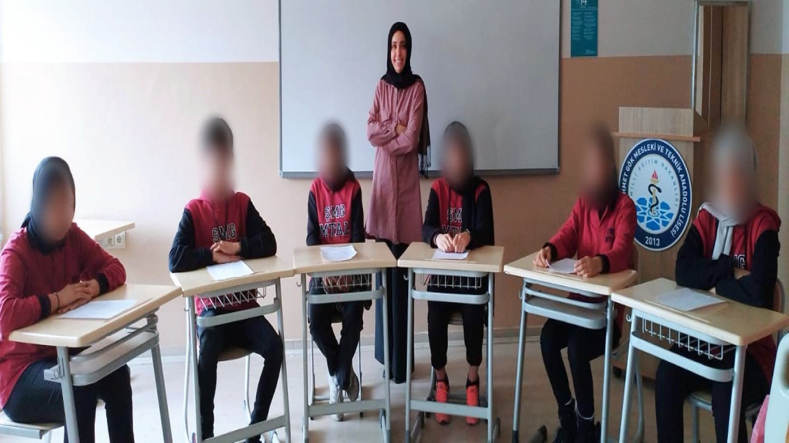 Okulumuz 9.sınıf öğrencileriyle Erzurum Kitap Akademi kapsamında 05.12.2022 tarihinde öğretmenimiz Cansu ACAR koordinatörlüğünde 